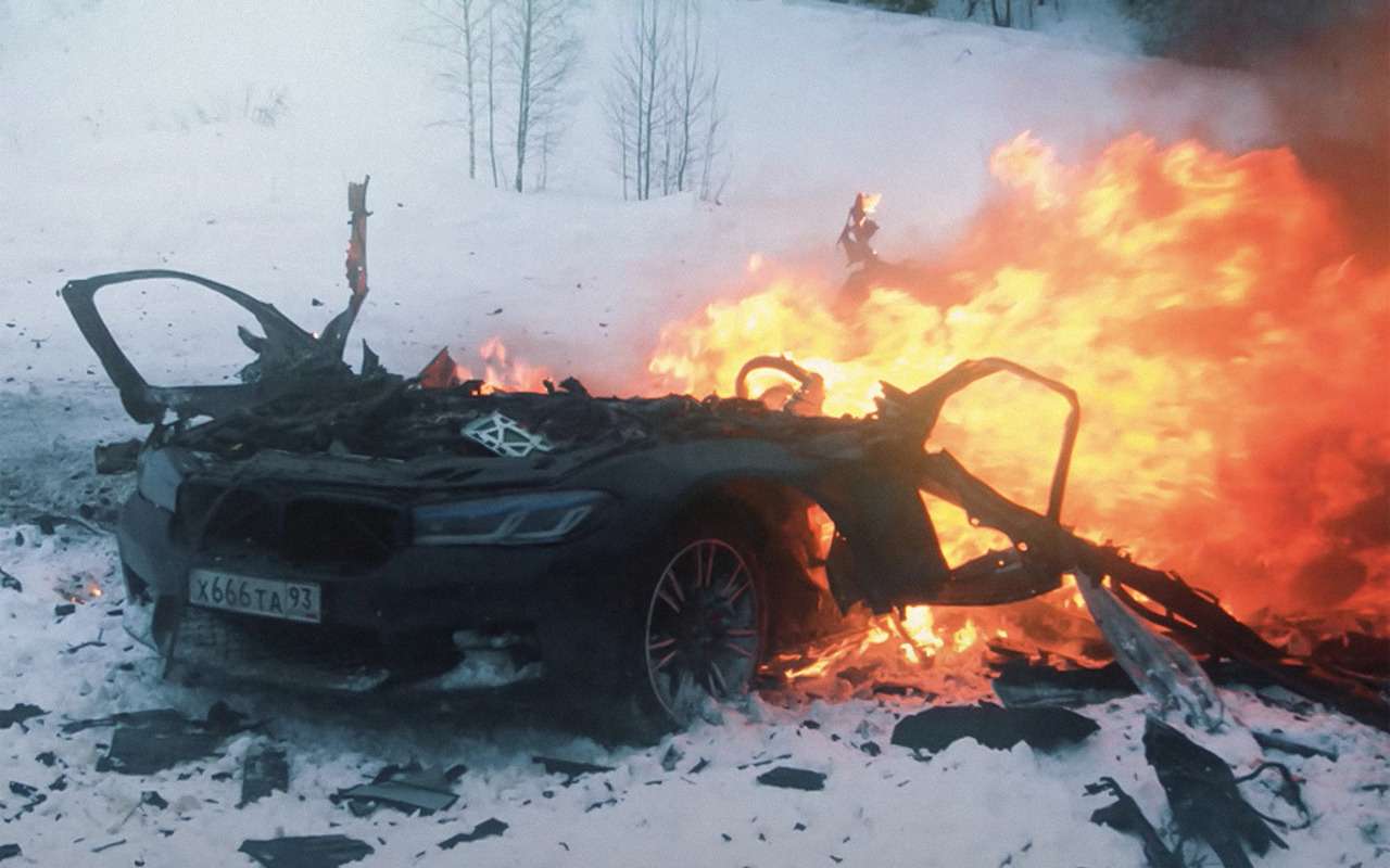 Блогер Литвин взорвал BMW за 10 млн рублей